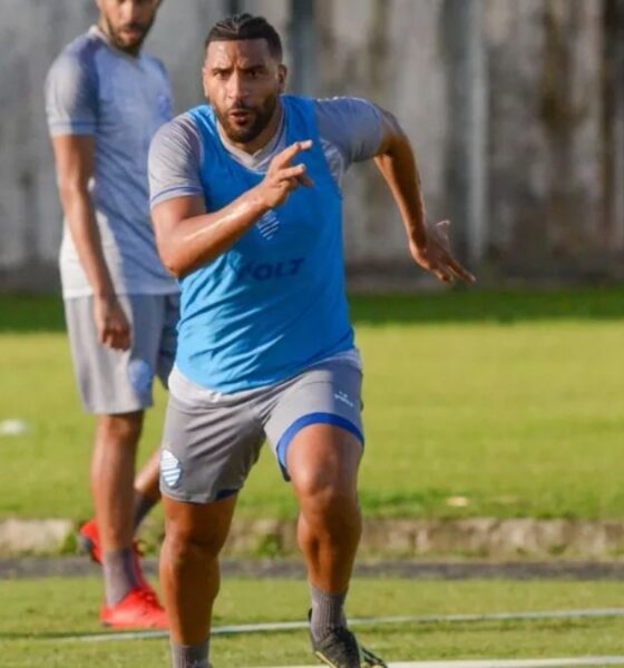 Pouco Utilizados Goleiro Raul E Atacante Nilson S O Dispensados Pelo