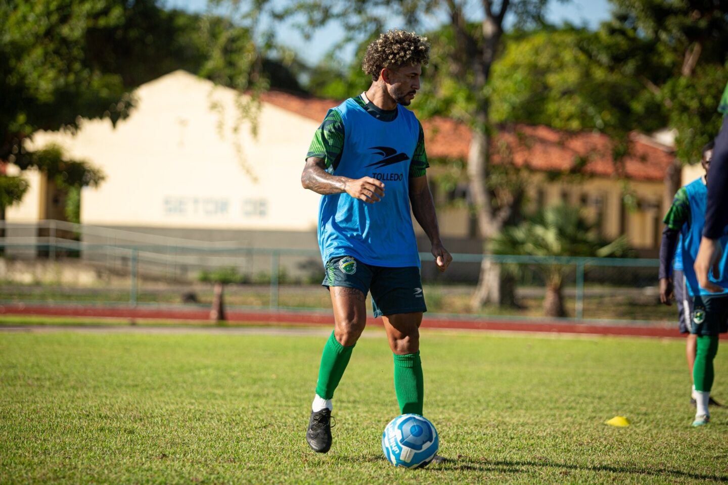 Valderrama e Lucas Souza voltam a treinar e podem ser opção para o