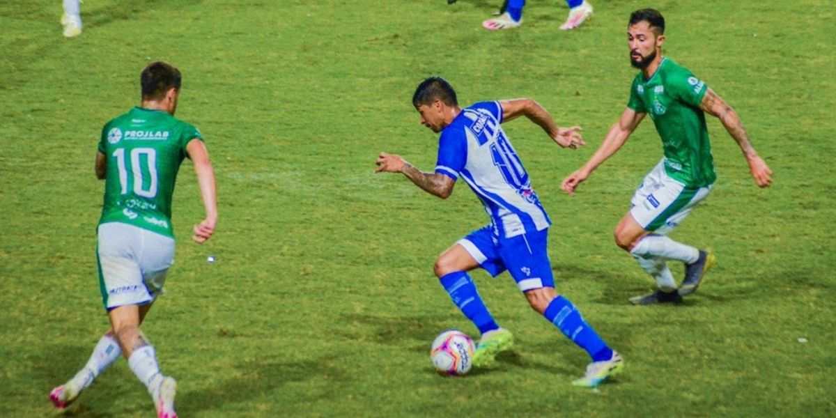 CSA sofre gol do Guarani no fim e quebra sequência de invencibilidade