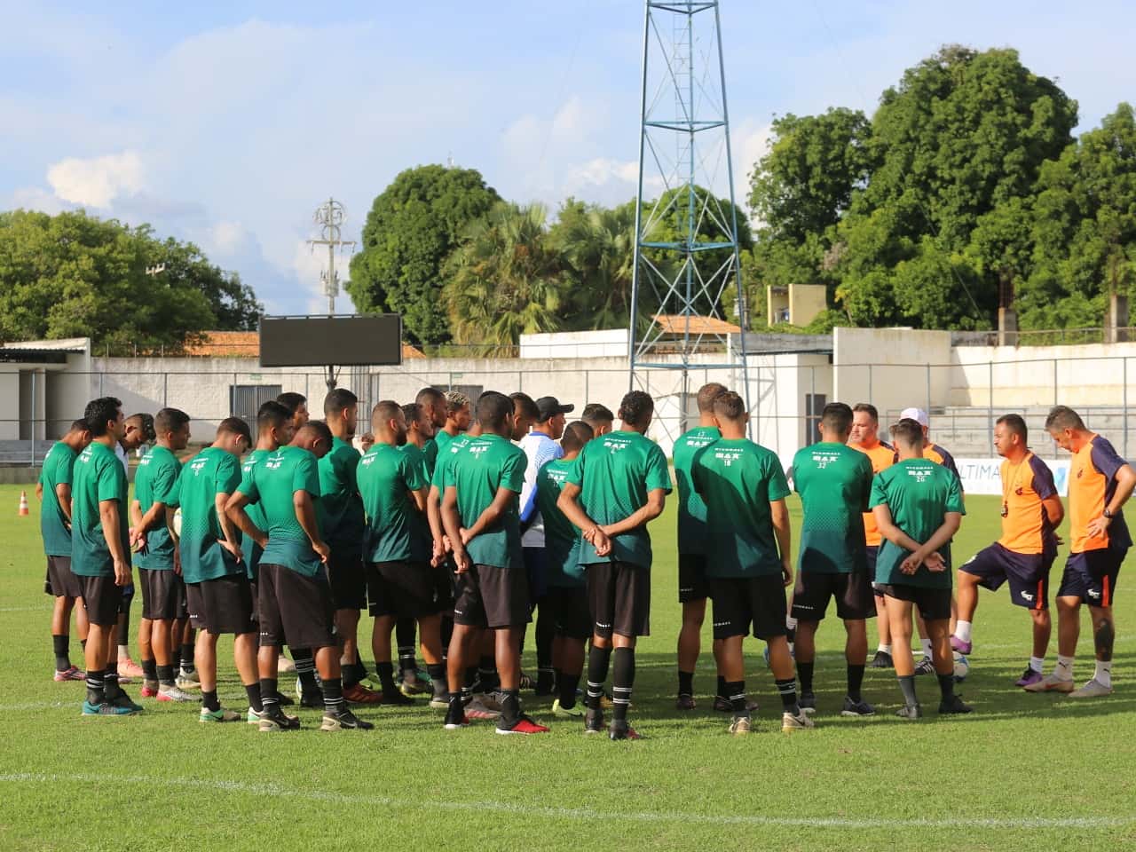 Por maratona, Campeonato Piauiense terá jogo às 8h40