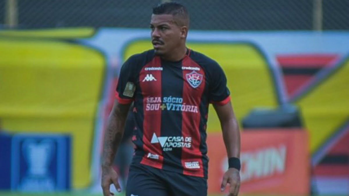 CBF publica rescisão de contrato de Thiago Carleto com o Vitória