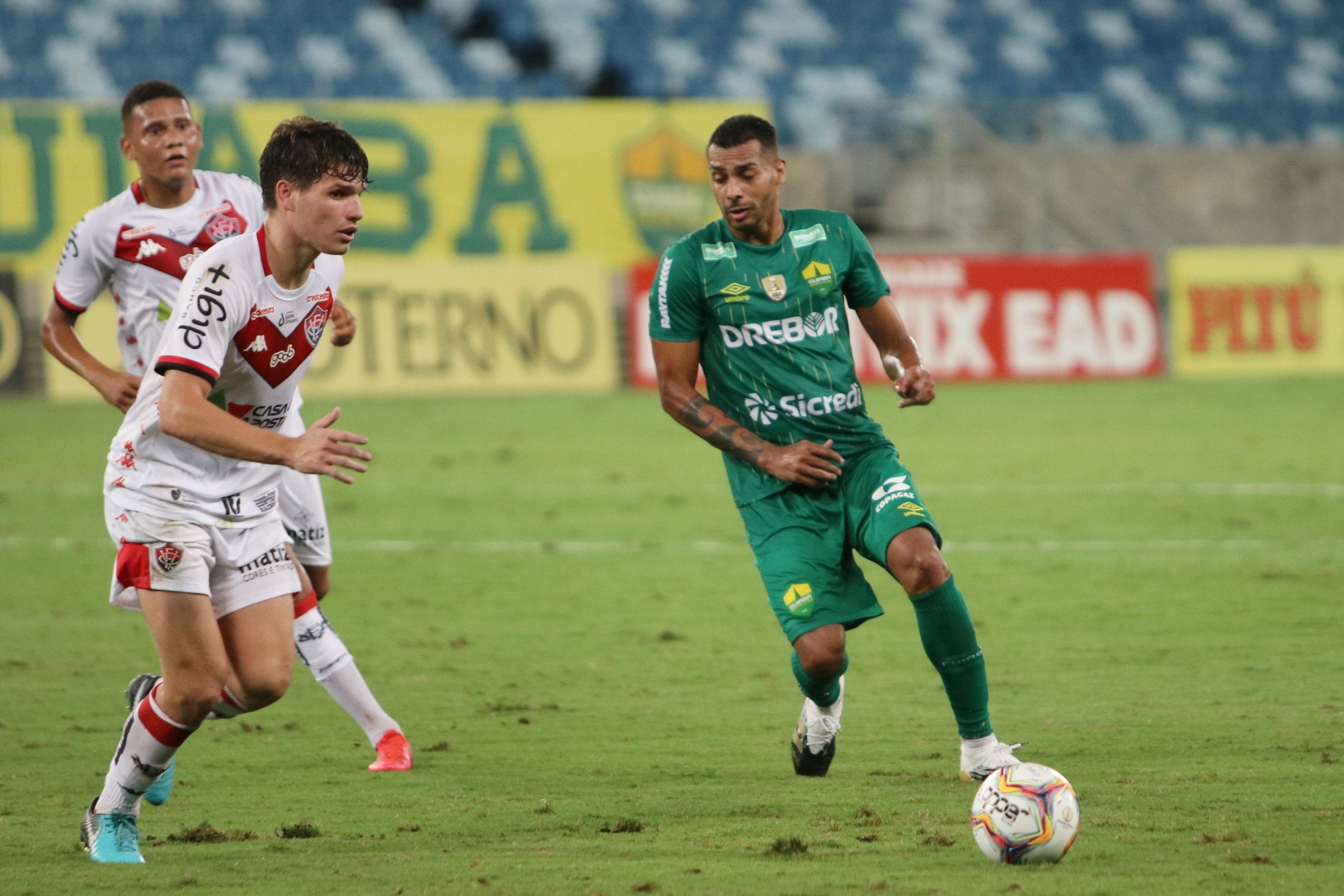 Na despedida de Rodrigo Chagas, Vitória empata com o Cuiabá por 3×3