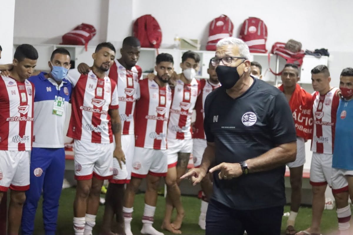 Hélio destaca competitividade e parte mental do Náutico em vitória