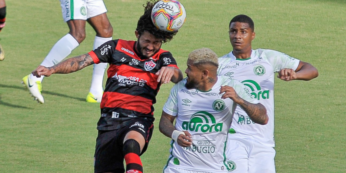 Vitória empata com a Chape no Barradão e perde chance de deixar Z4