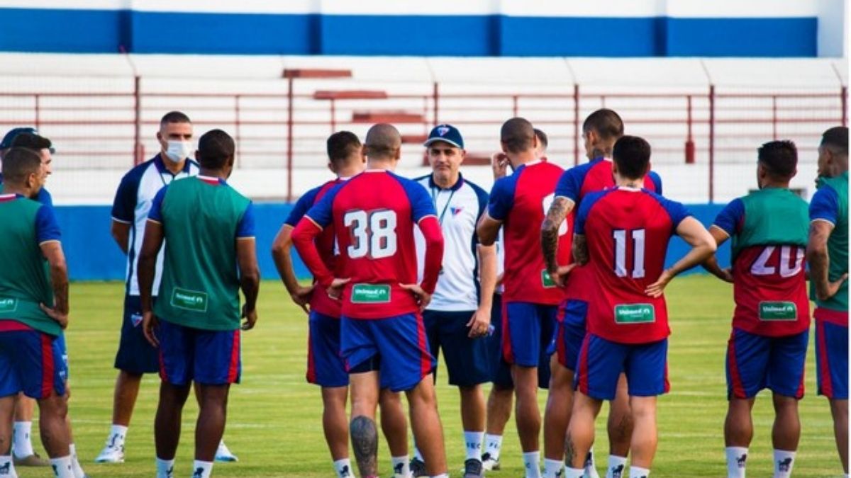 Após Réveillon, dez jogadores do Fortaleza testam positivo para Covid-19