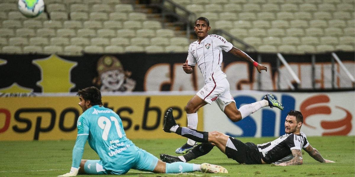 Ceará pressiona, mas vacila e perde em casa para o Fluminense