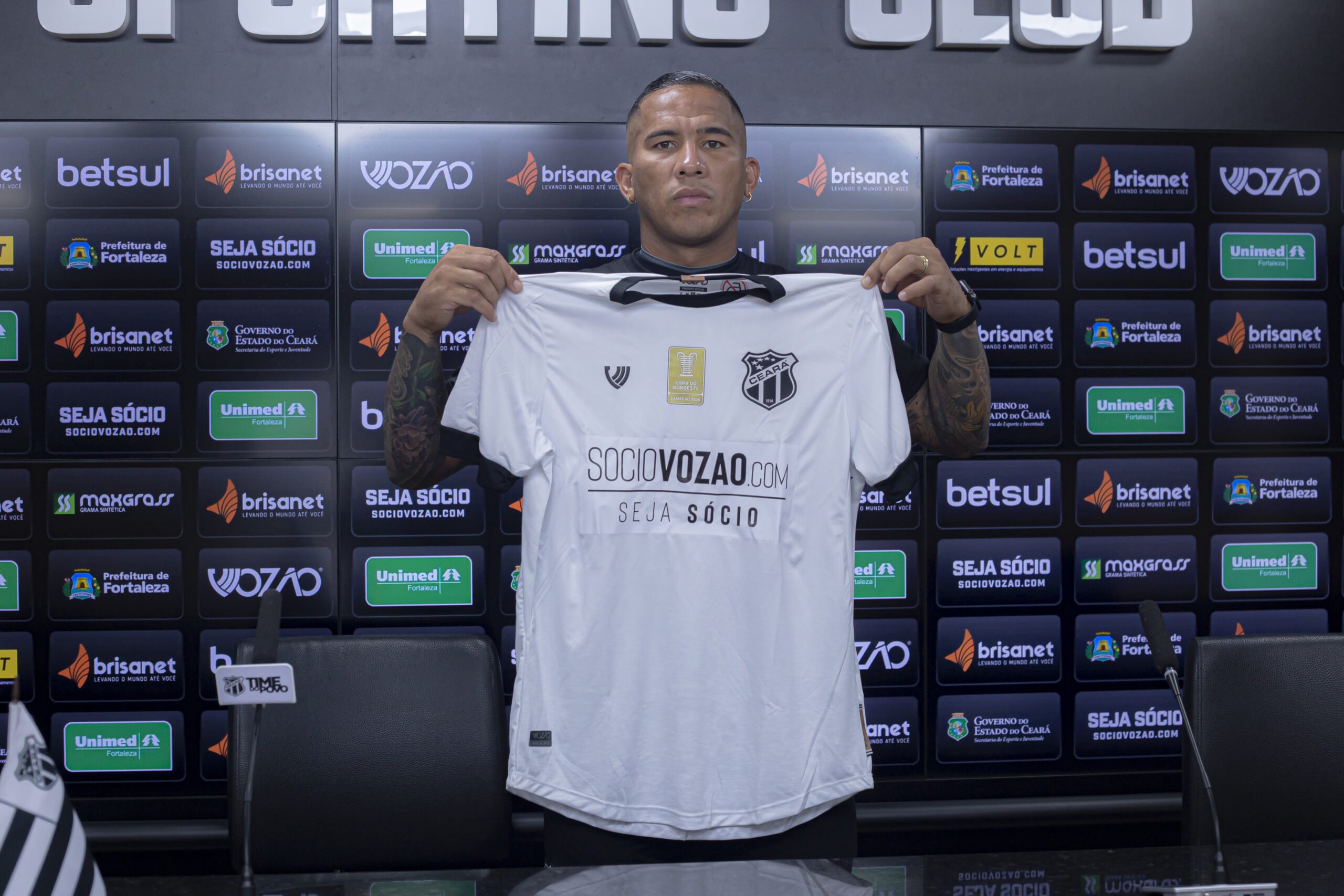 Pronto para a estreia, Jael elogia o Ceará e evolução do futebol nordestino