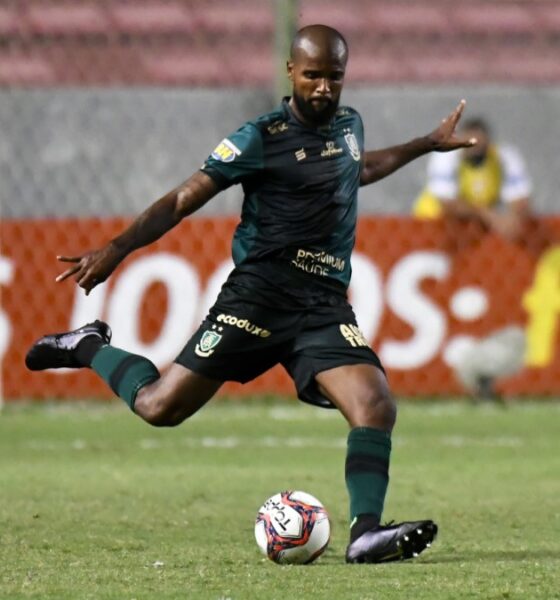 Messias, zagueiro do América-MG, é alvo do Bahia