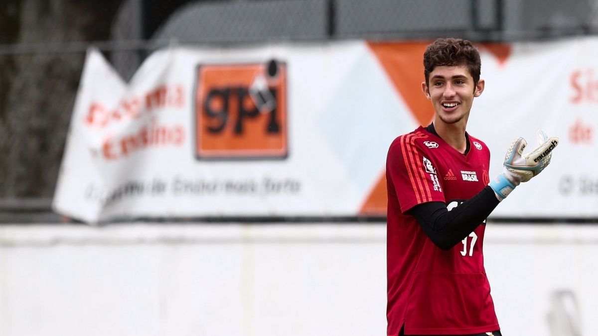 CSA contrata em definitivo Pedro Caracoci, revelado pelo Flamengo