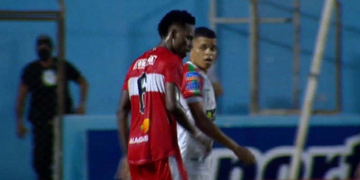 Em jogo animado, Salgueiro e CRB empatam pela Copa do Nordeste