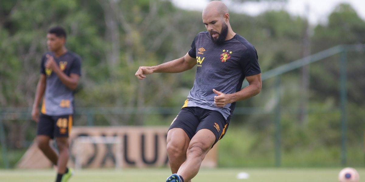 Zé Welison é regularizado no Sport, mas ainda restam pendências no BID