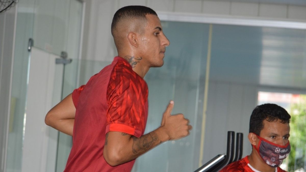 Teste contra o Paysandu surte efeito e Roberto deve repetir time contra o Bahia