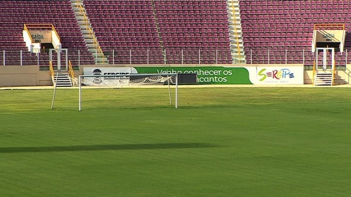 Após melhoria no gramado, Batistão reabre neste sábado com jogo entre Lagarto e Sergipe