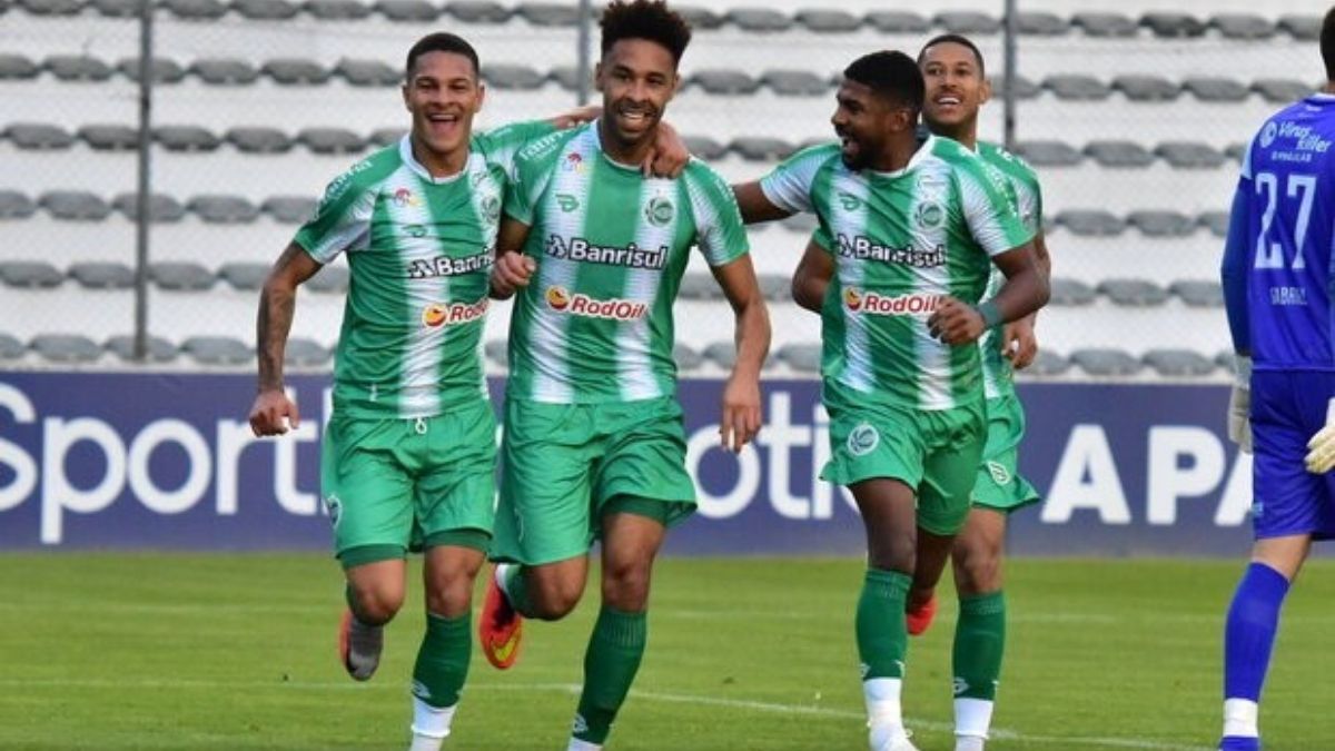 CSA contrata volante Gabriel Tonini e zagueiro Wellington, primeiros reforços da era Pivete