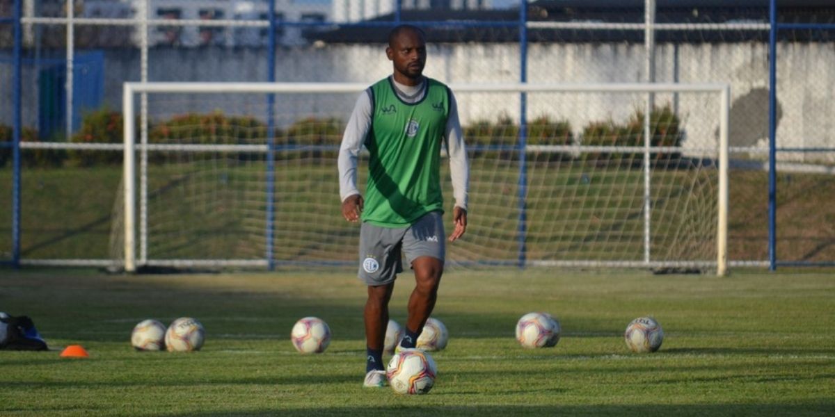 Botafogo-PB contrata volante Amaral, ex-Náutico e Confiança