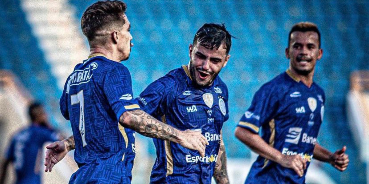 No Batistão, Confiança vence bem o Cruzeiro na estreia da Série B