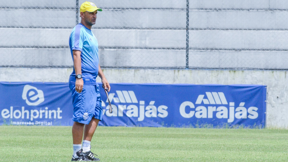 Com quatro desfalques, CSA encerra preparação para última rodada do Estadual