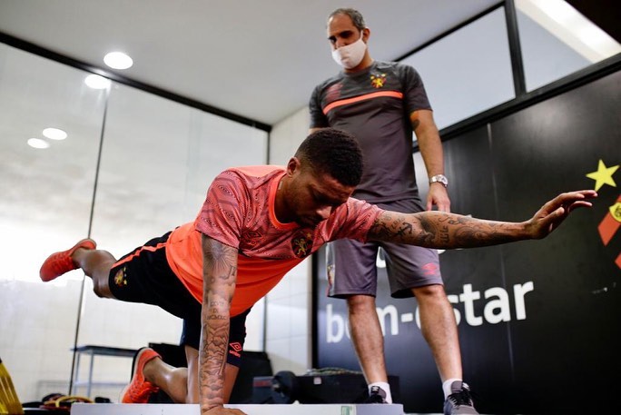 André inicia trabalhos no Sport e recebe elogios de Louzer 2 Posts