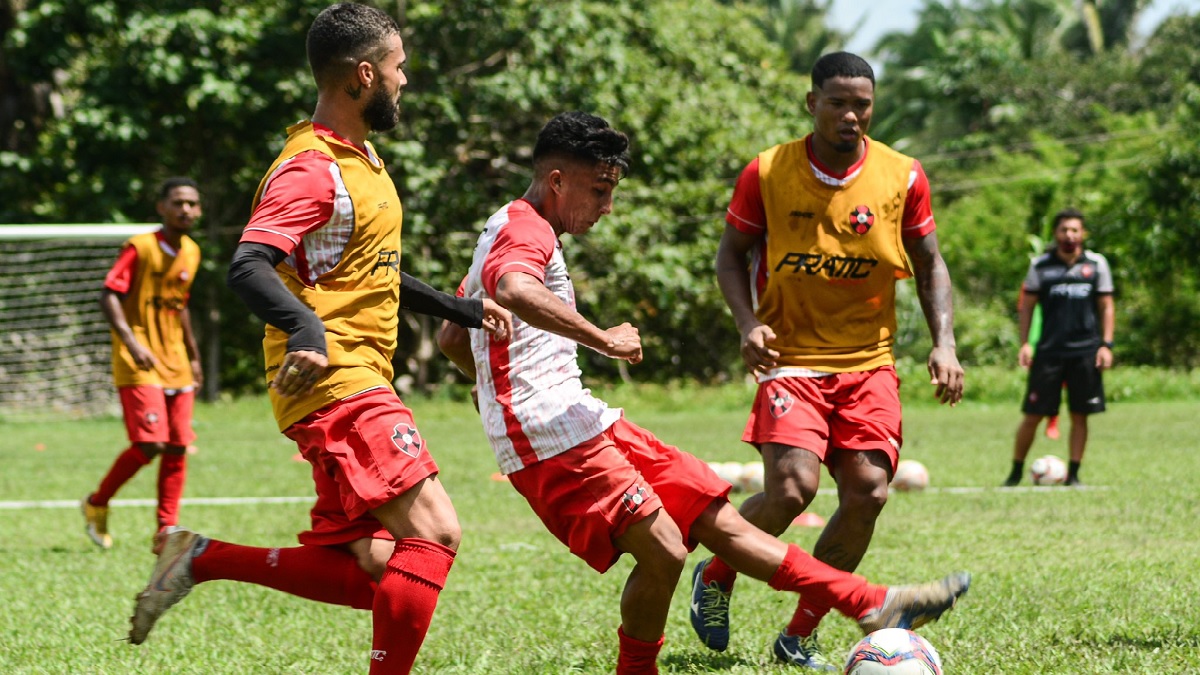 Moto Club tem dúvida no meio-campo para a final do Maranhense