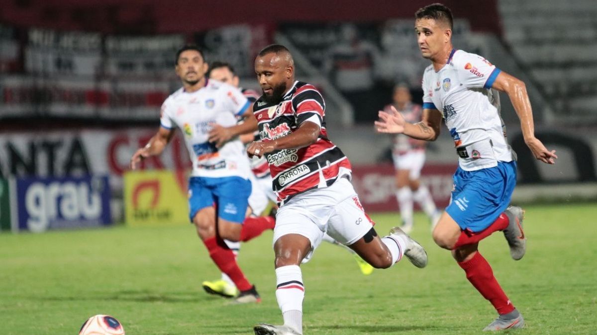 Santa Cruz vence Afogados nos pênaltis e vai enfrentar o Náutico na semifinal do Estadual