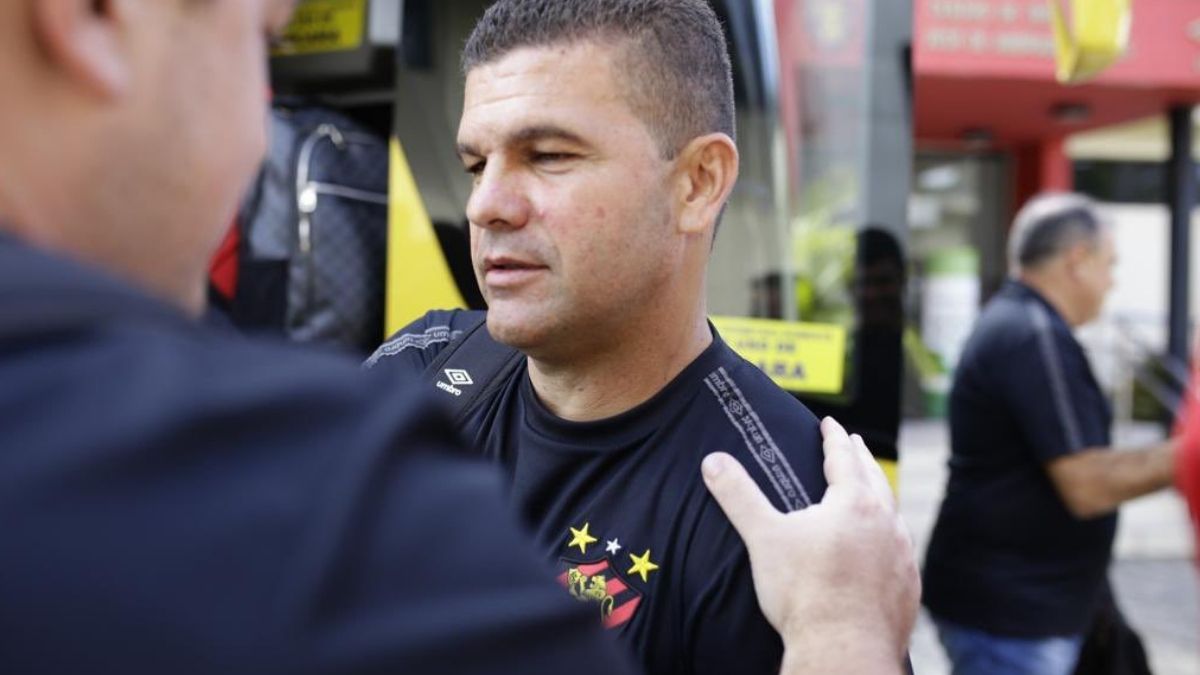 Após vice, Louzer explica mudanças no Sport e reconhece Náutico superior nos dois jogos