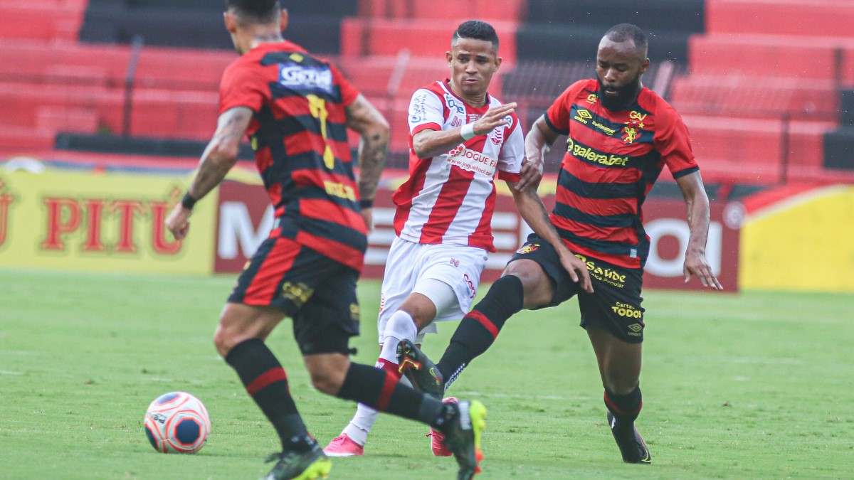 Sport bateu o Náutico por 3 a 0 no primeiro encontro entre as equipes neste Pernambucano