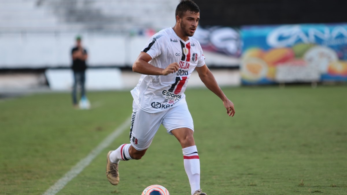 Pileggi se junta a três dispensados e também deixa Santa Cruz