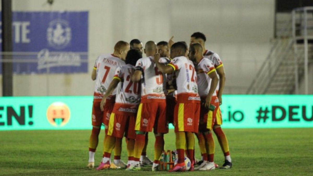 Juazeirense vence Cruzeiro nos pênaltis e está nas oitavas da Copa do Brasil pela 1ª vez