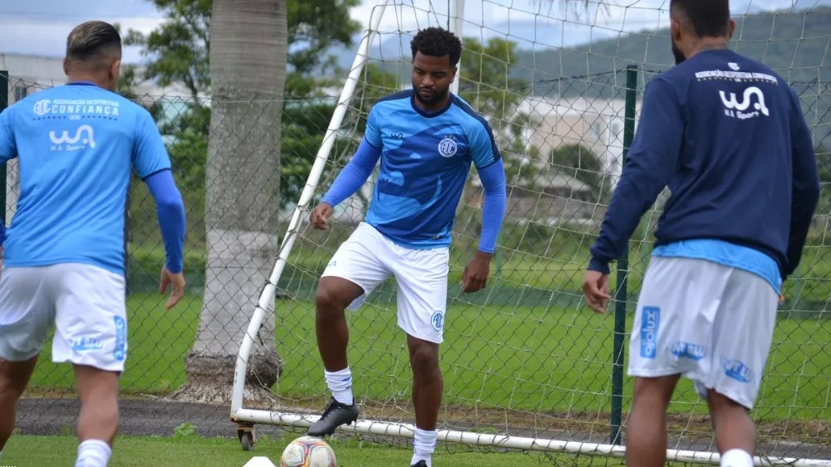 Primeira vez sem sofrer gols pode ser virada de jogo para o Confiança