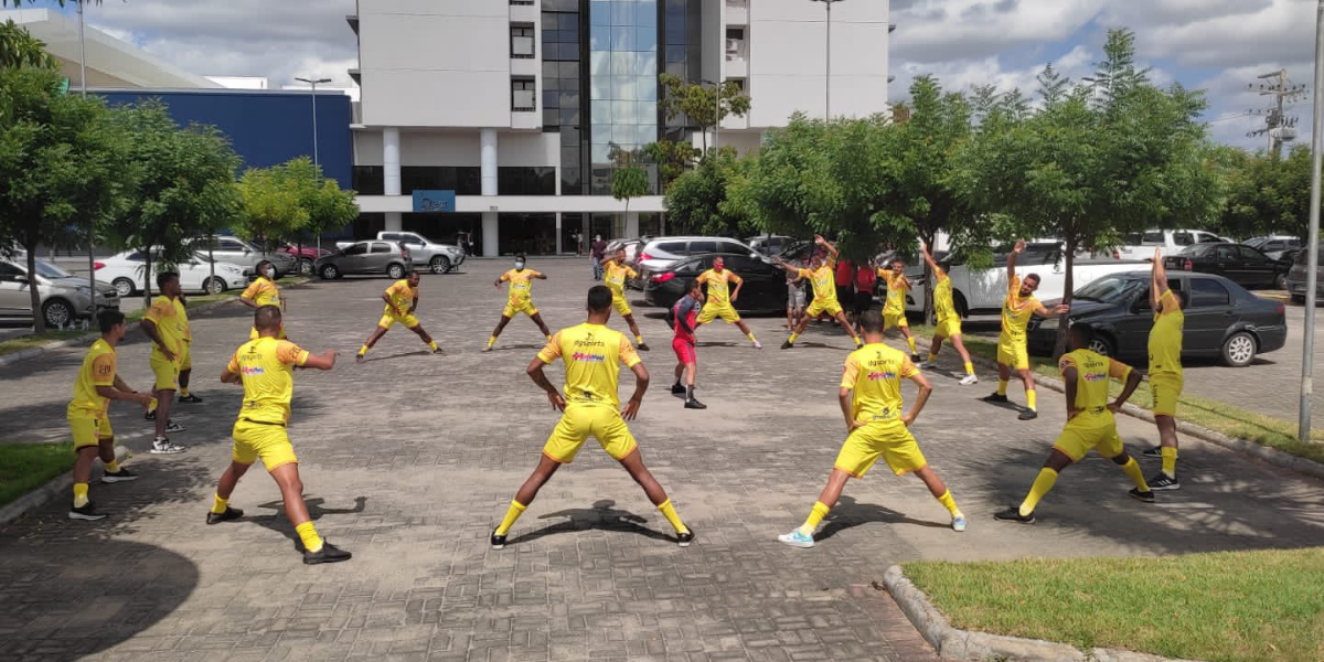Imperatriz não consegue campo e improvisa treino antes de pegar Guarany 3 Posts
