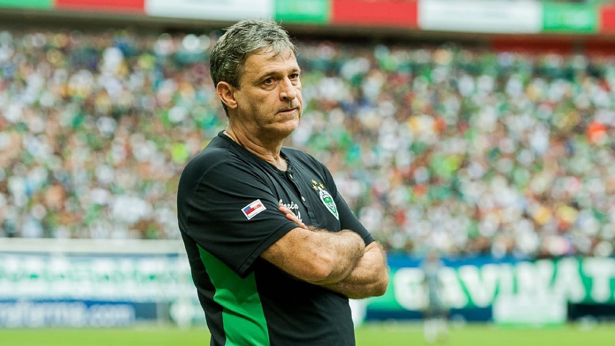 Treze anuncia Wellington Fajardo como novo técnico