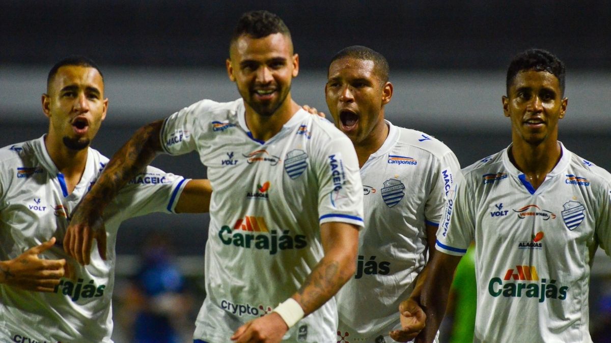 CSA não vence Botafogo há 45 anos e busca primeira vitória no RJ; confira time provável