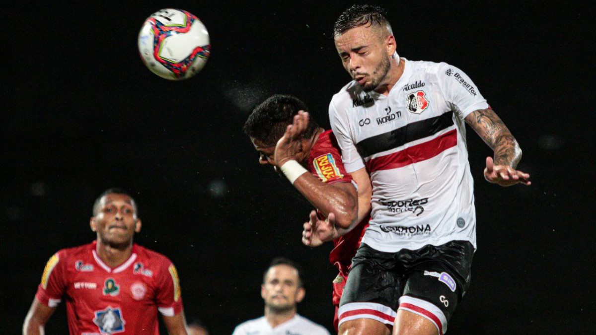 Alegando problemas pessoais, Lucas Batatinha deixa o Santa Cruz