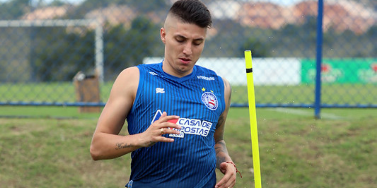 Guto Ferreira prega cautela com utilização de Ramírez no Bahia: ‘Está no processo’