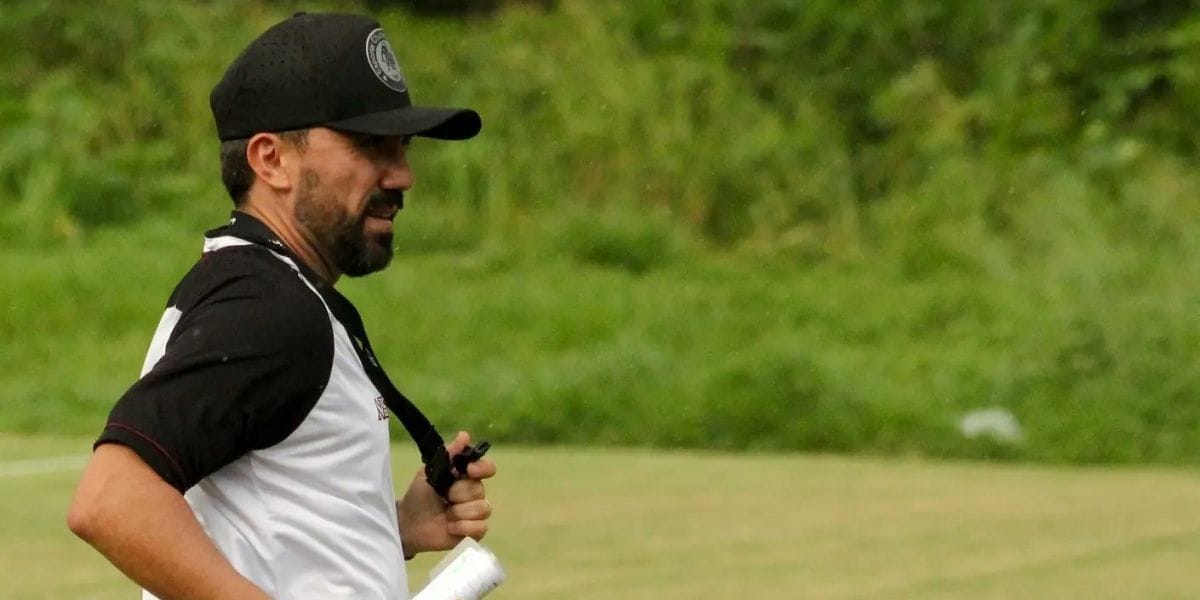 Após dois jogos, Luizinho Lopes se demite da Jacuipense