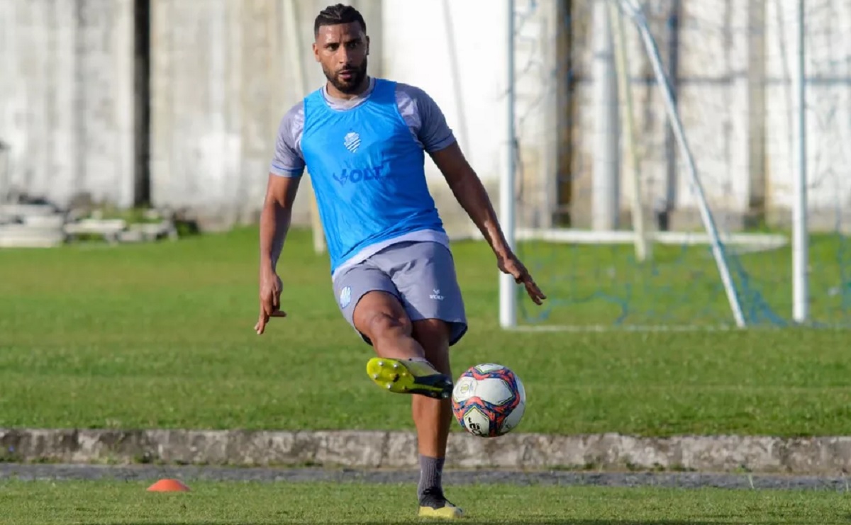 Por condição física, estreia de Nilson é adiada no CSA