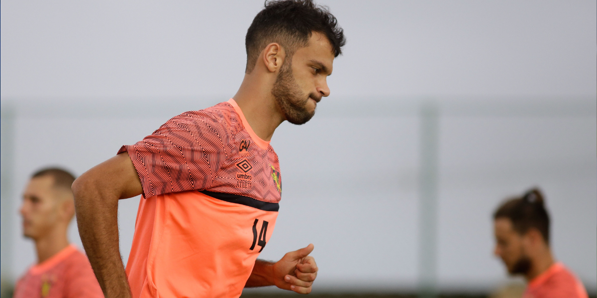 Thyere e Thiago Lopes seguem ausências no Sport contra Chape