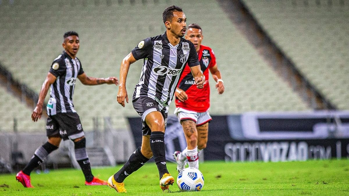 Em jogo morno, Ceará controla na defesa e empata sem gols com Atlético-GO