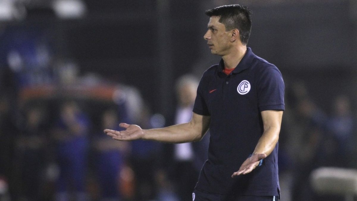 Acerto com Gustavo Florentín faz Sport voltar a ter técnico estrangeiro depois de 38 anos