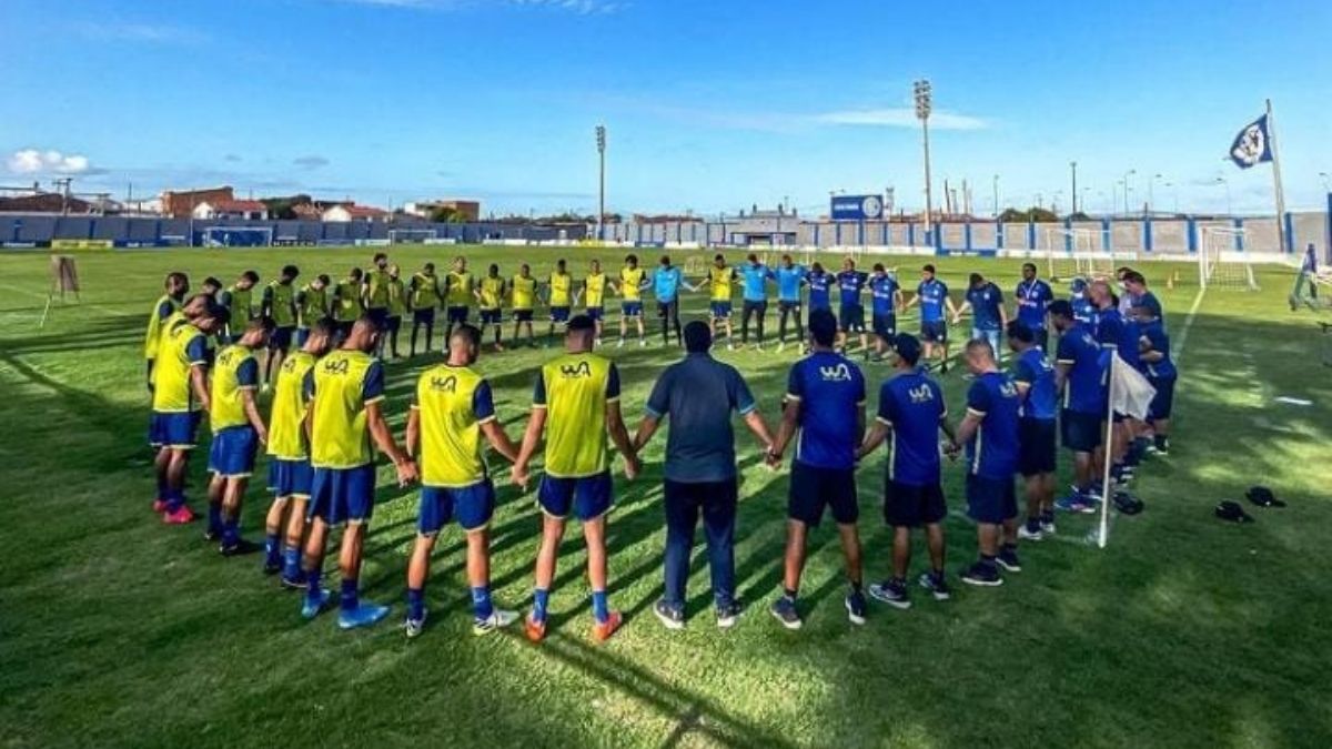 Ainda sem o técnico Luizinho Lopes, Confiança mantém estrutura para pegar o Goiás