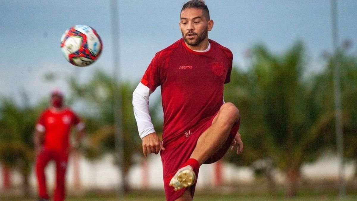 Por problemas pessoais, Diego Torres não viaja e desfalca CRB contra o Remo