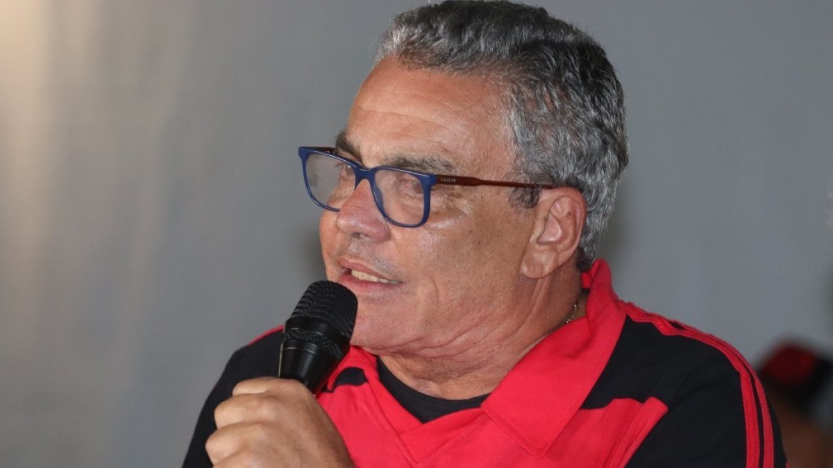 Afastado, Presidente do Vitória se exime de culpa de rebaixamento