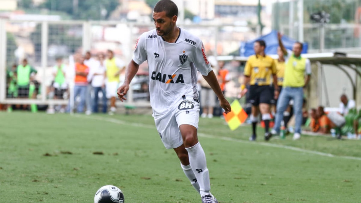 CSA contrata atacantes Clayton, ex-Atlético-MG, e Rodrigo Rodrigues, ex-Bahia