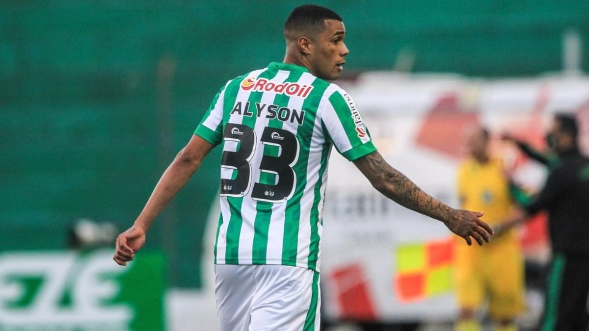 Sampaio Corrêa contrata lateral Alyson, que defendeu o clube em 2018 e estava no Juventude