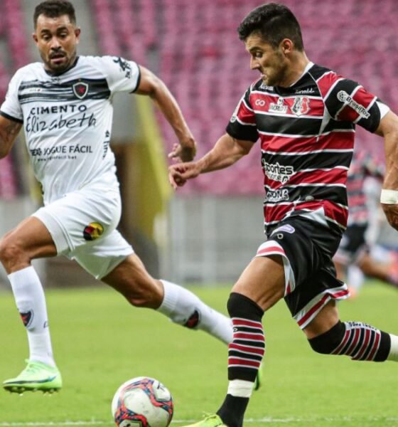 Jogo Santa Cruz 1x1 Botafogo-PB, foto do atacante Fauver Frank, novo reforço do América-RN