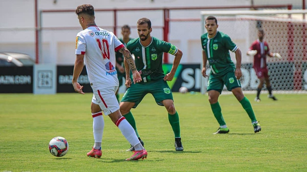 Floresta é dominado, mas empata com Tombense em MG; jogo deixa Santa Cruz com chance na Série C