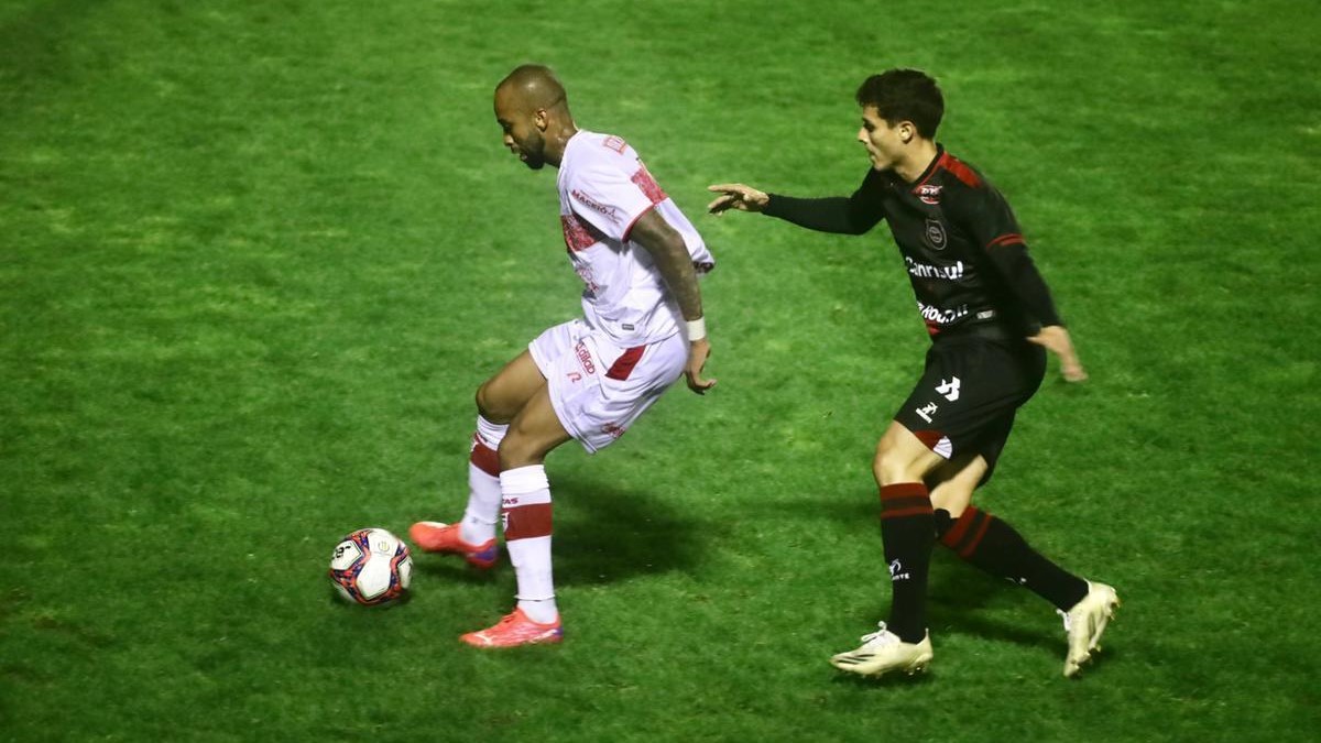 Fora de casa, CRB bate lanterna Brasil de Pelotas-RS e volta a vencer na Série B