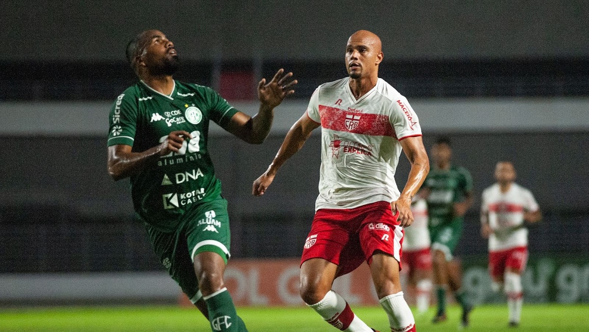CRB sofre dois gols, reage no final e empata com o Guarani
