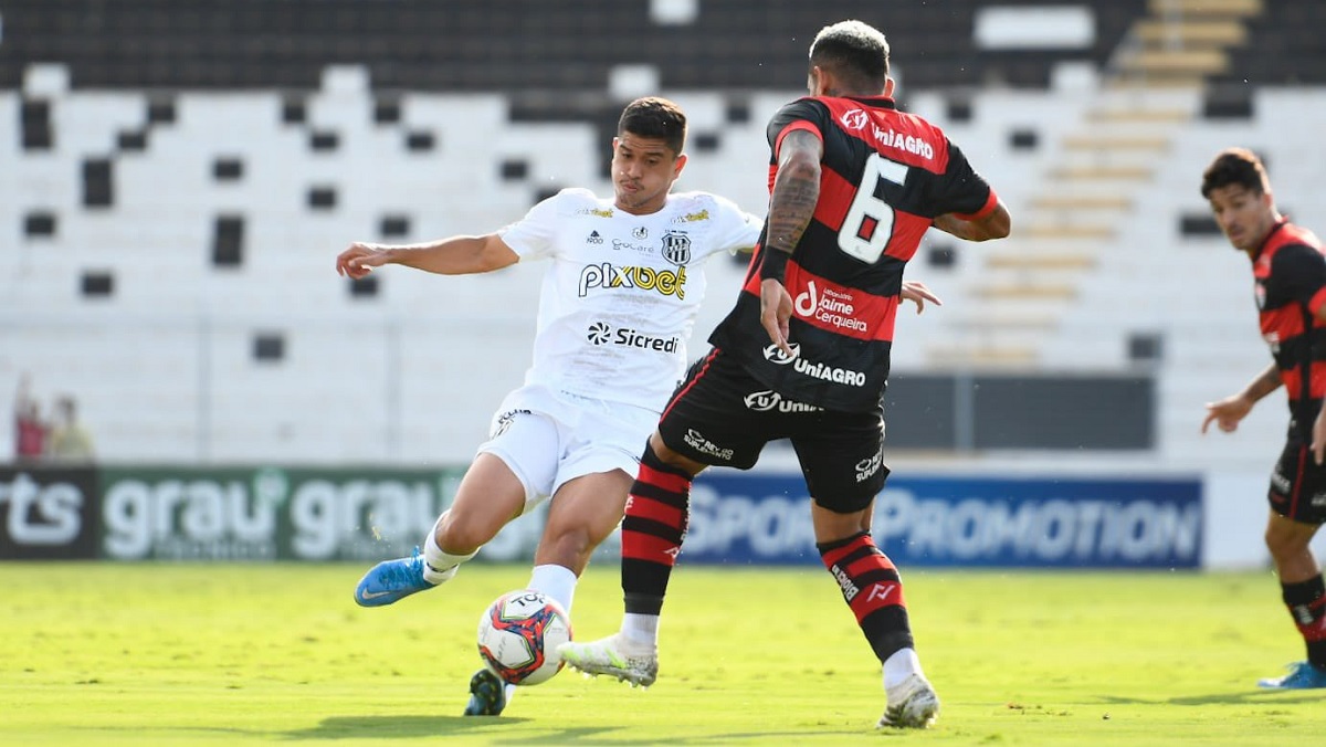 Em jogo fraco, Vitória é mais perigoso, mas não sai do zero contra a Ponte Preta