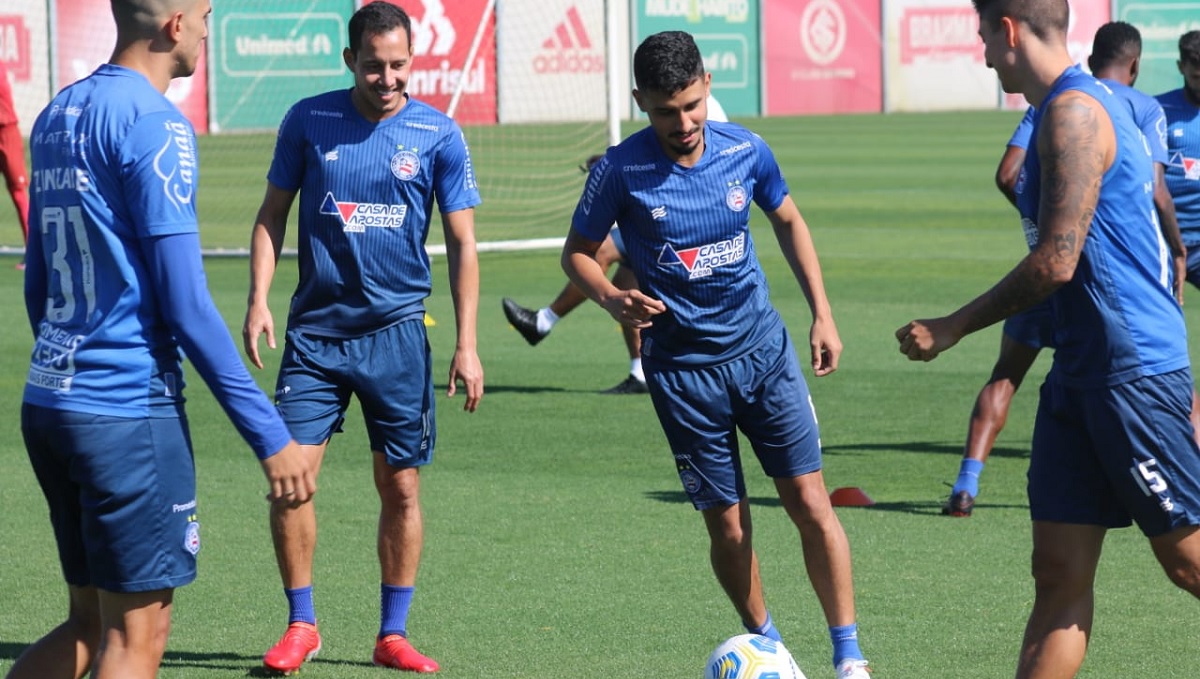 Bahia encerra preparação em Porto Alegre e recebe visita de Roger Machado